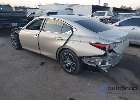 2025 Lexus Es 300H z USA, uszkodzony, nr VIN 58ADA1C17SU076923